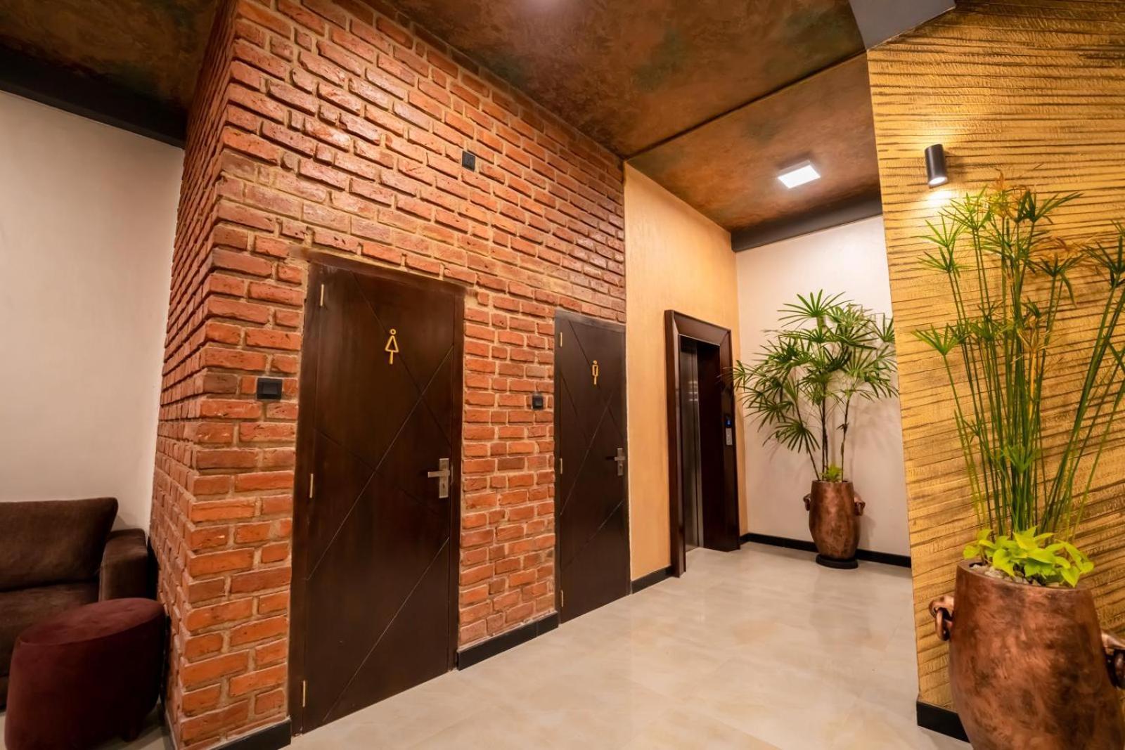 Limeshine - Airport Transit Hotels & Residences Katunayaka Exterior photo